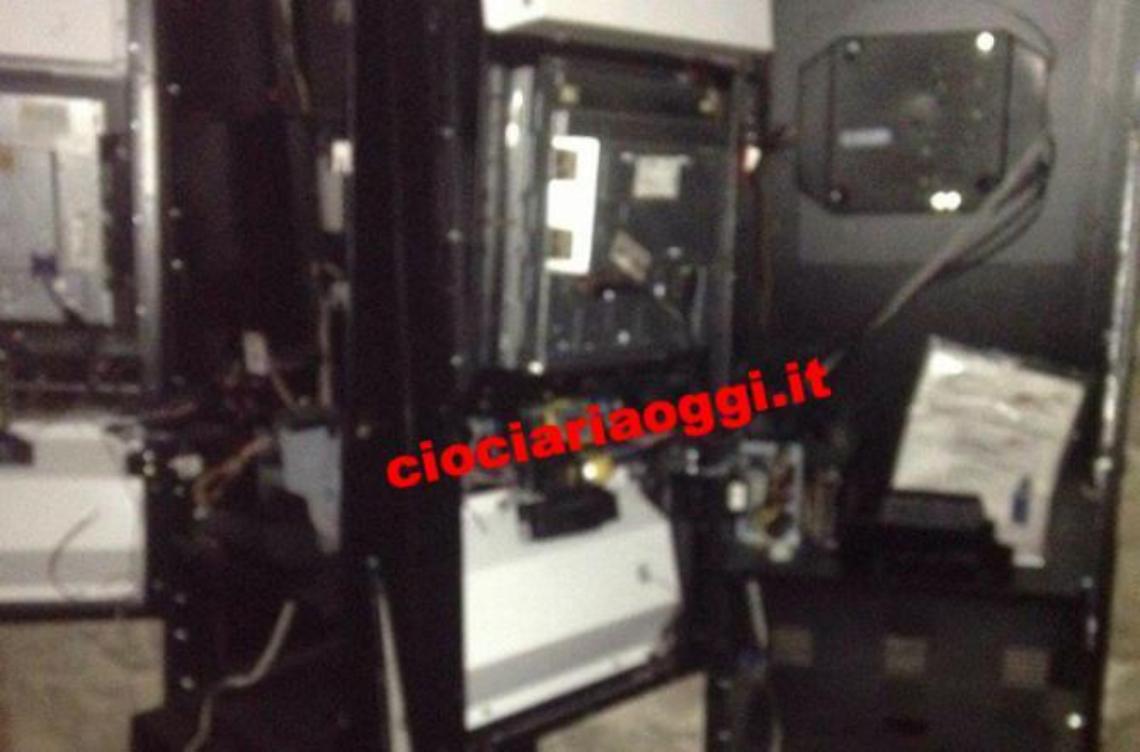 Attività commerciali nel mirino dei ladri: quattro colpi in poche ore
