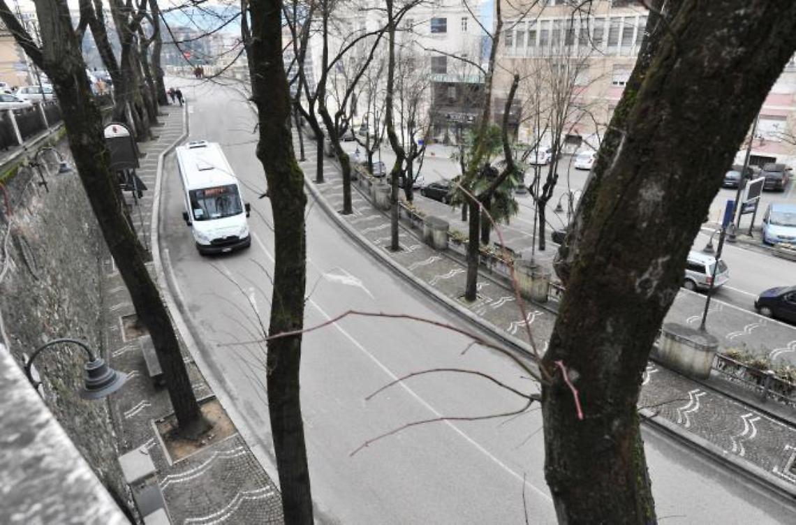 Allarme smog, a gennaio partono le targhe alterne e... si fermano tutti 
