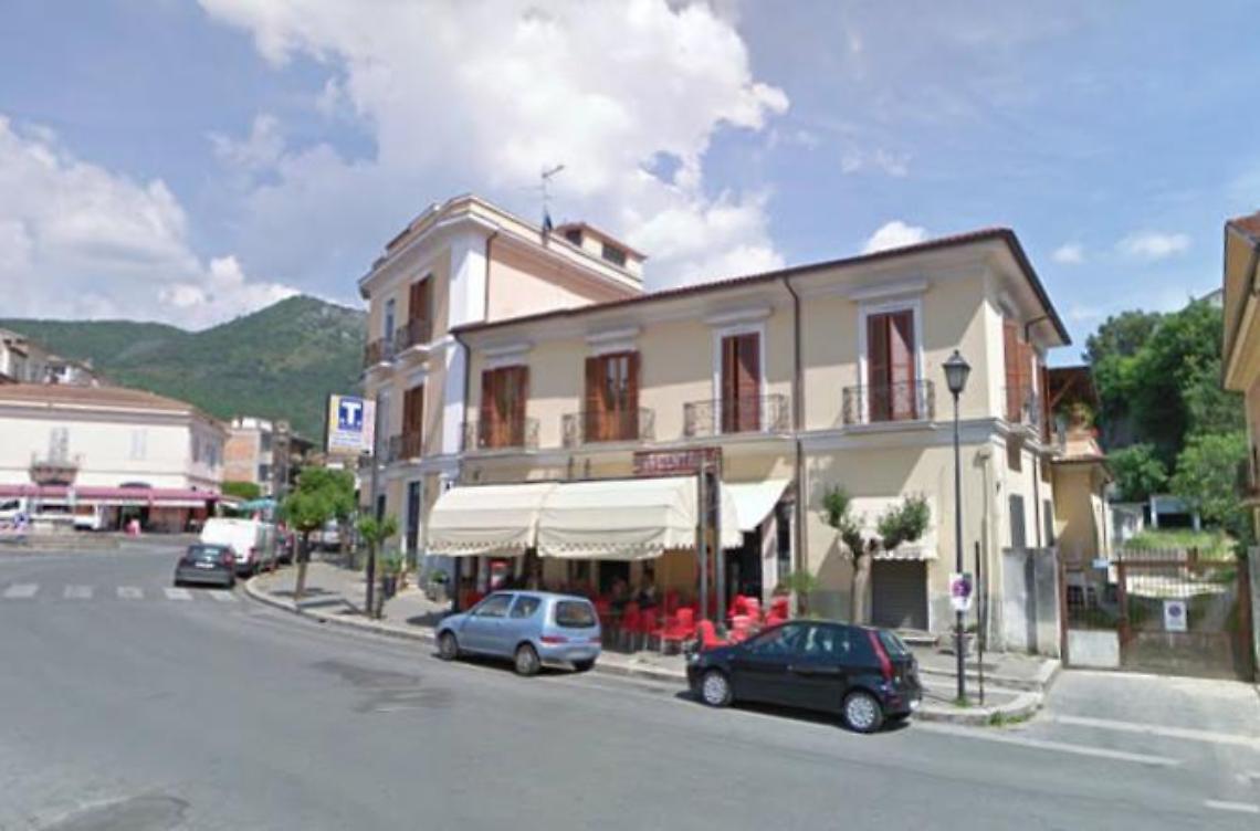Baciato dalla fortuna, vince 21.000 euro al SuperEnalotto 