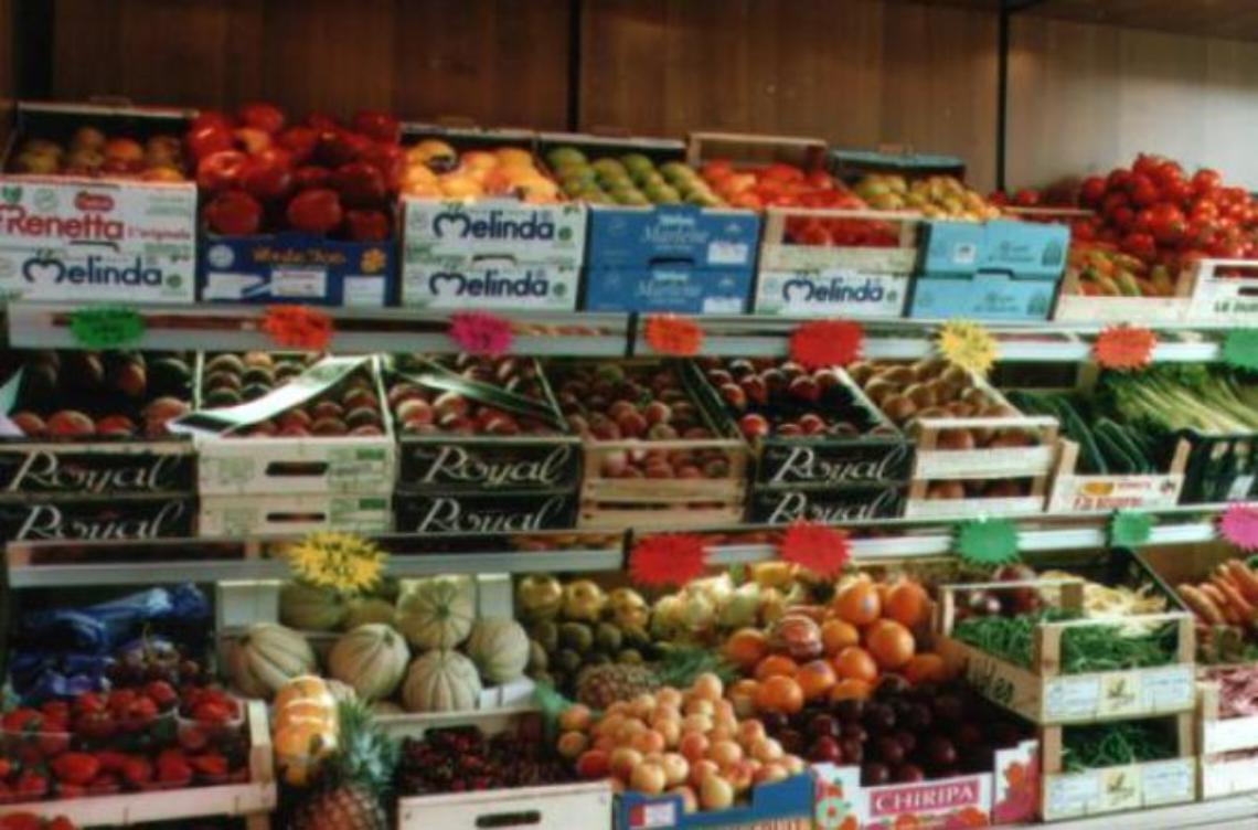 Arriva l'ordinanza per la rimozione dei banchi abusivi di frutta e verdura<br>