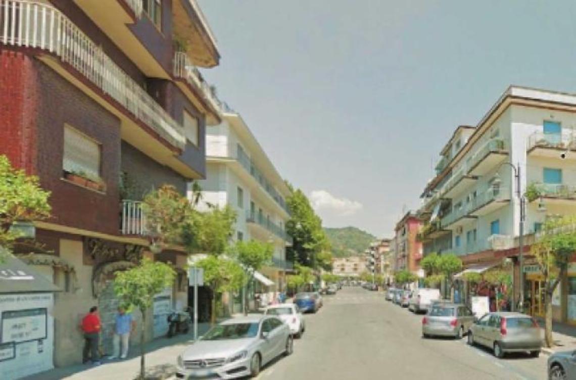 "Palazzo dei vip" svaligiato: inquilini narcotizzati e ladri acrobati. Ora è psicosi