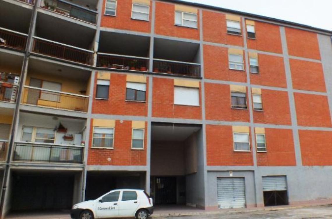 Occupava un alloggio Ater: famiglia sfrattata dalla polizia
