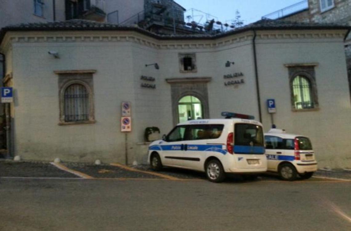 La svolta social dei vigili urbani con la pagina Facebook "Dillo al Comando"