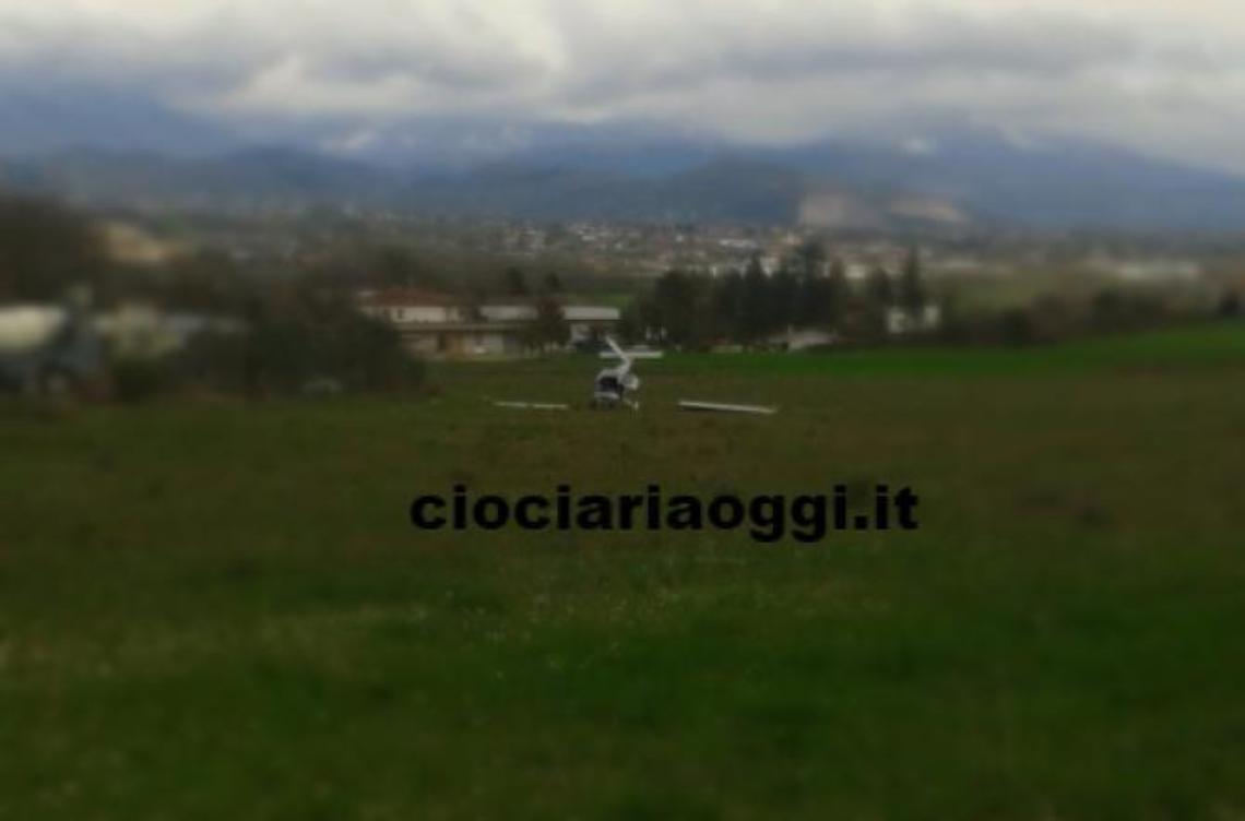 Precipita aereo ultraleggero: miracolati i due passeggeri