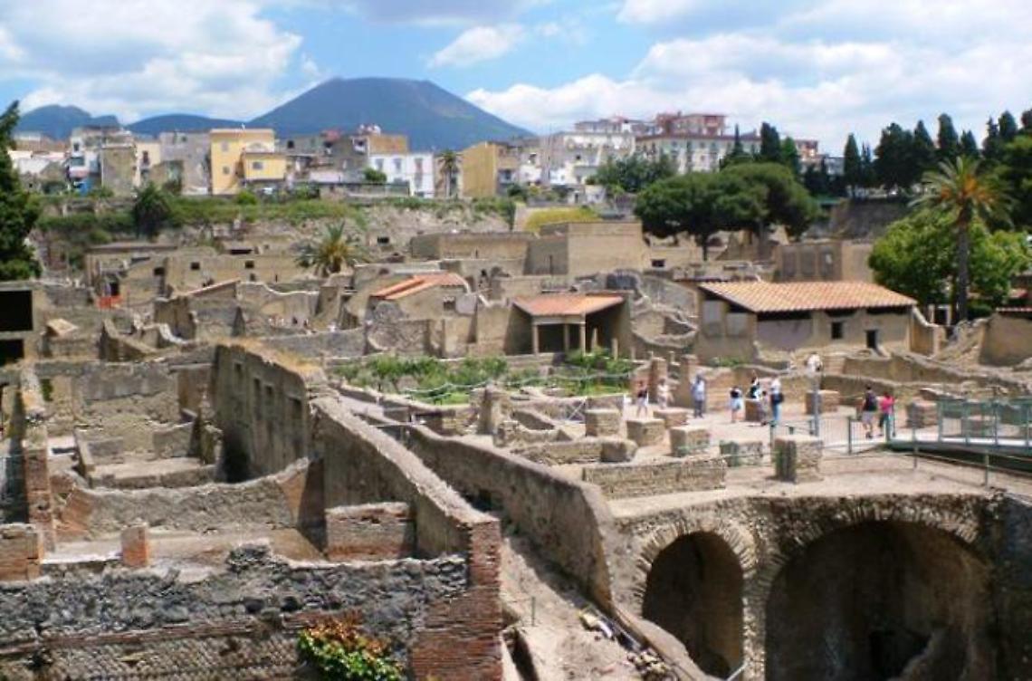 Studenti ciociari intossicati ad Ercolano: ricoverati in diversi ospedali campani