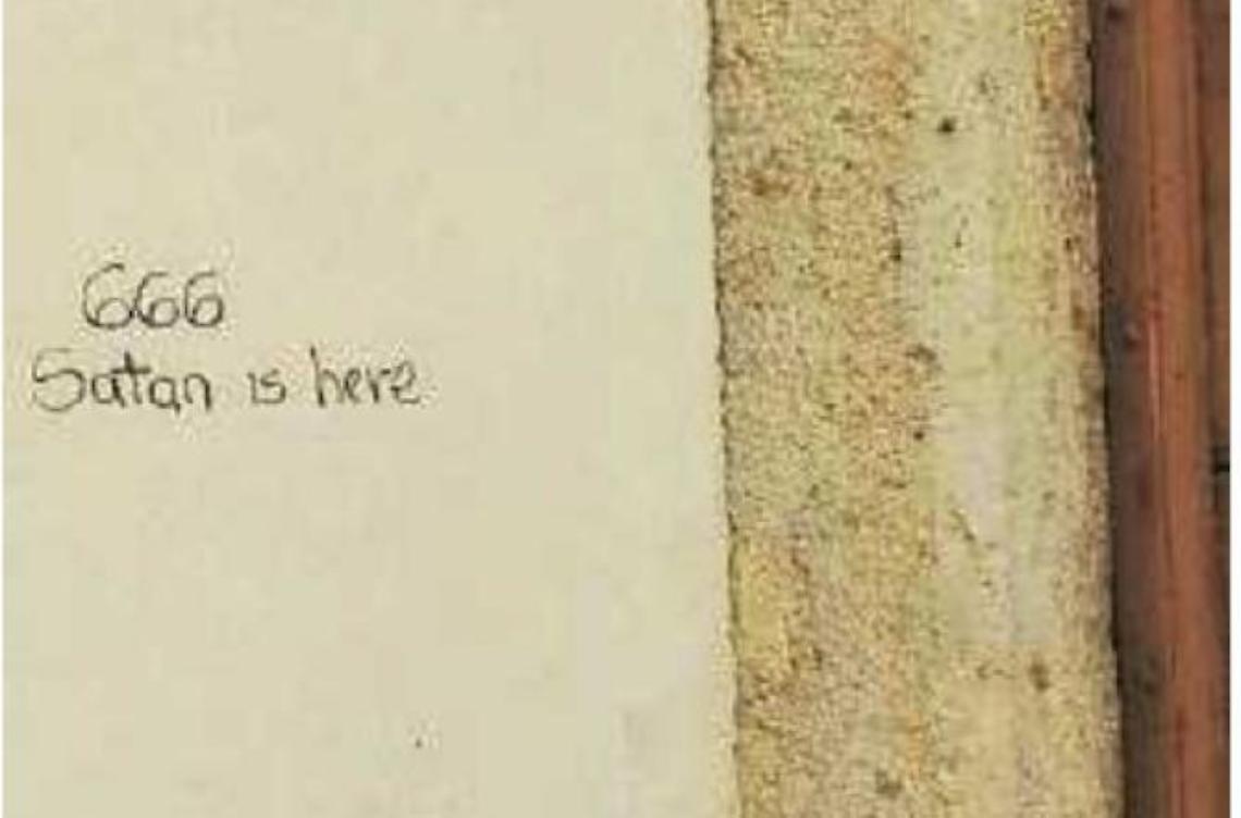 Scritte blasfeme che inneggiano al demonio. Chiesa di San Gennaro ancora nel mirino