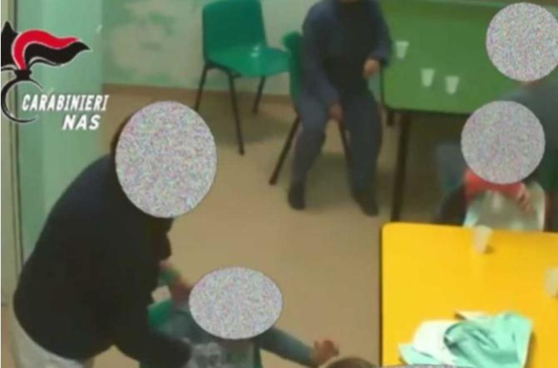 Sevizie sui bambini disabili: la verità dei genitori sulle violenze