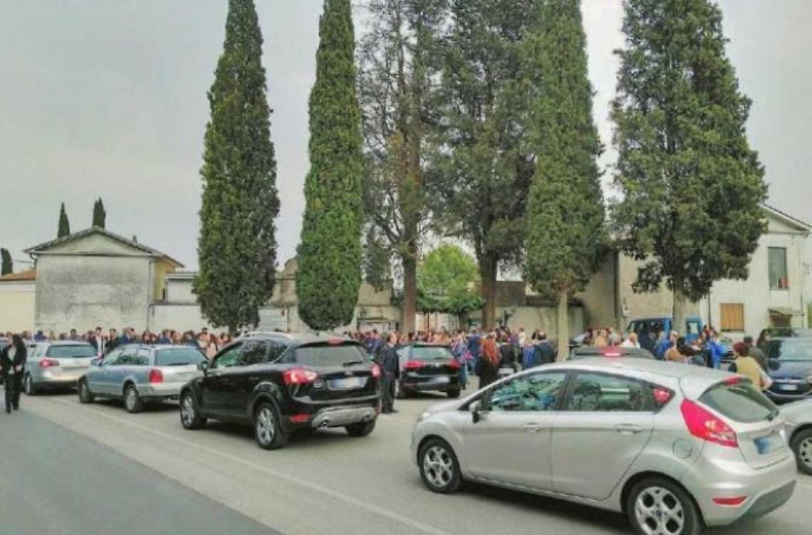 Funerali Forlini, lettera aperta della moglie: "Abbiamo rispettato le sue volontà"