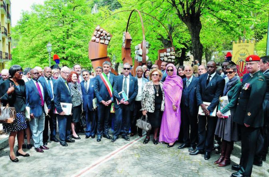 "Building Peace", pietre da ogni angolo del mondo