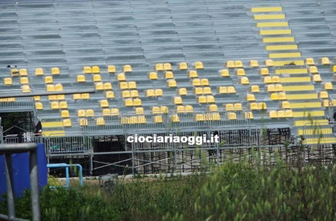 Il Casaleno prende forma: arrivano i primi seggiolini gialli