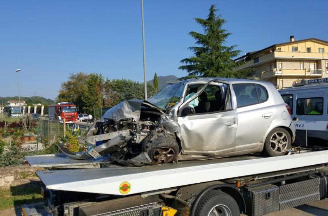 Schianto mortale sulla provinciale: attesa per i funerali di Debora Renzi