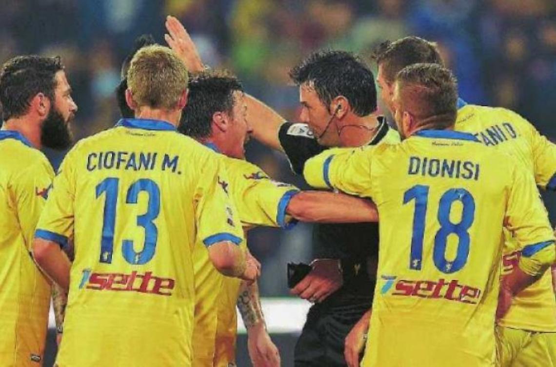 Calcioscommesse: i bookmakers segnalano 5 partite di A sospette, tutte del Frosinone
