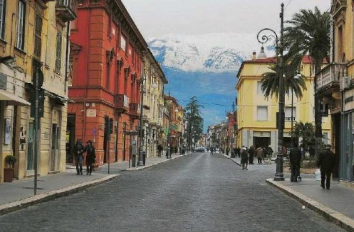 Lunedì 8 marzo divieto di sosta e circolazione in centro: le strade interessate