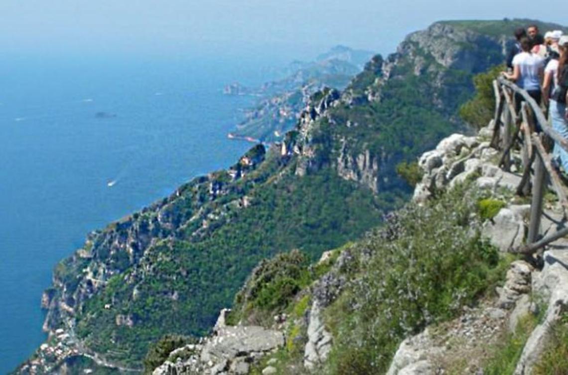 La discesa dei 1700 gradini, il Sentiero degli Dei... Un percorso davvero imperdibile