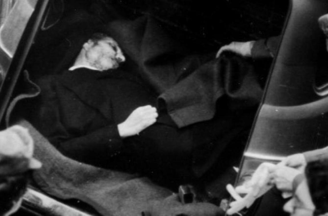 Aldo Moro sulla strada della beatificazione: da martire delle Br all'aureola