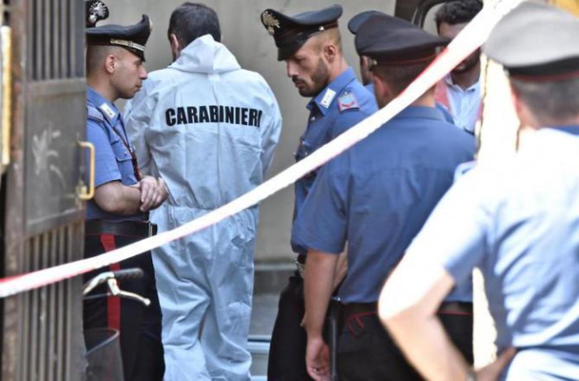 Duplice omicidio: uccisi una giovane e un transessuale. Caccia al killer 