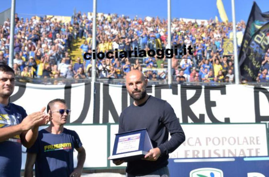 L'omaggio di Frosinone: con te in A, grazie mister