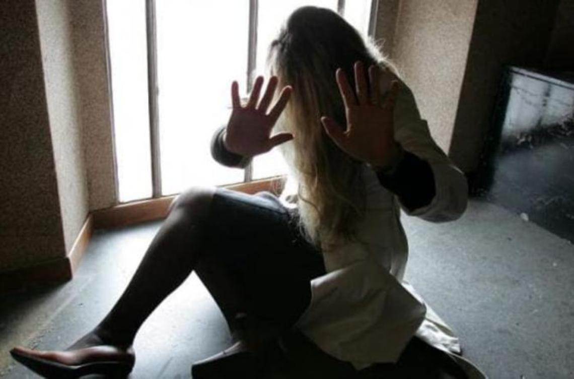Violenza su una calciatrice, l'allenatore: «Sono estraneo ai fatti»