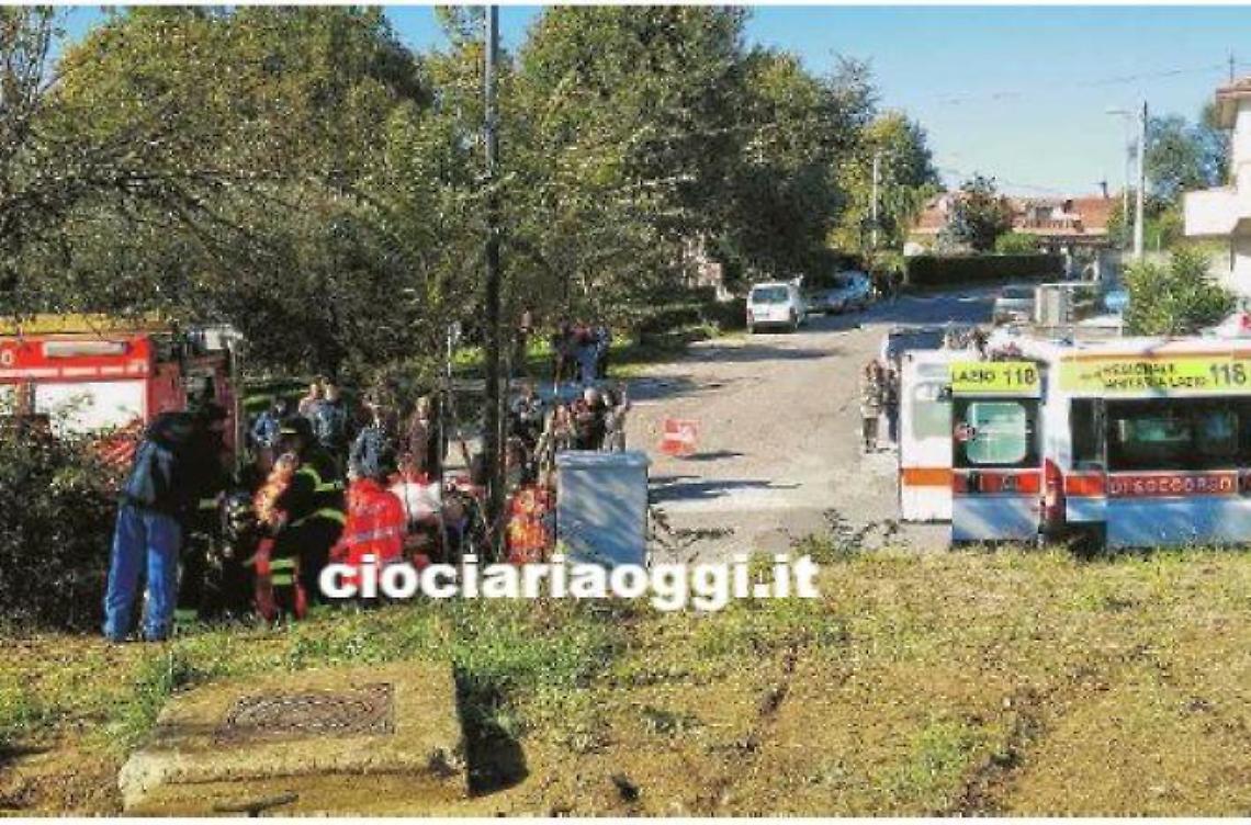 Incidente sulla provinciale: giovane incastrato fra le lamiere, gravissimo a Roma