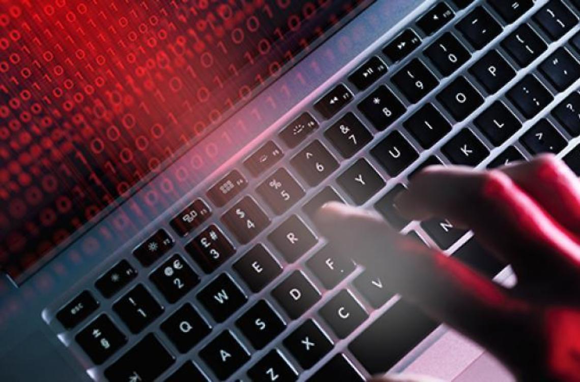 Furto di password, denunciata una dipendente