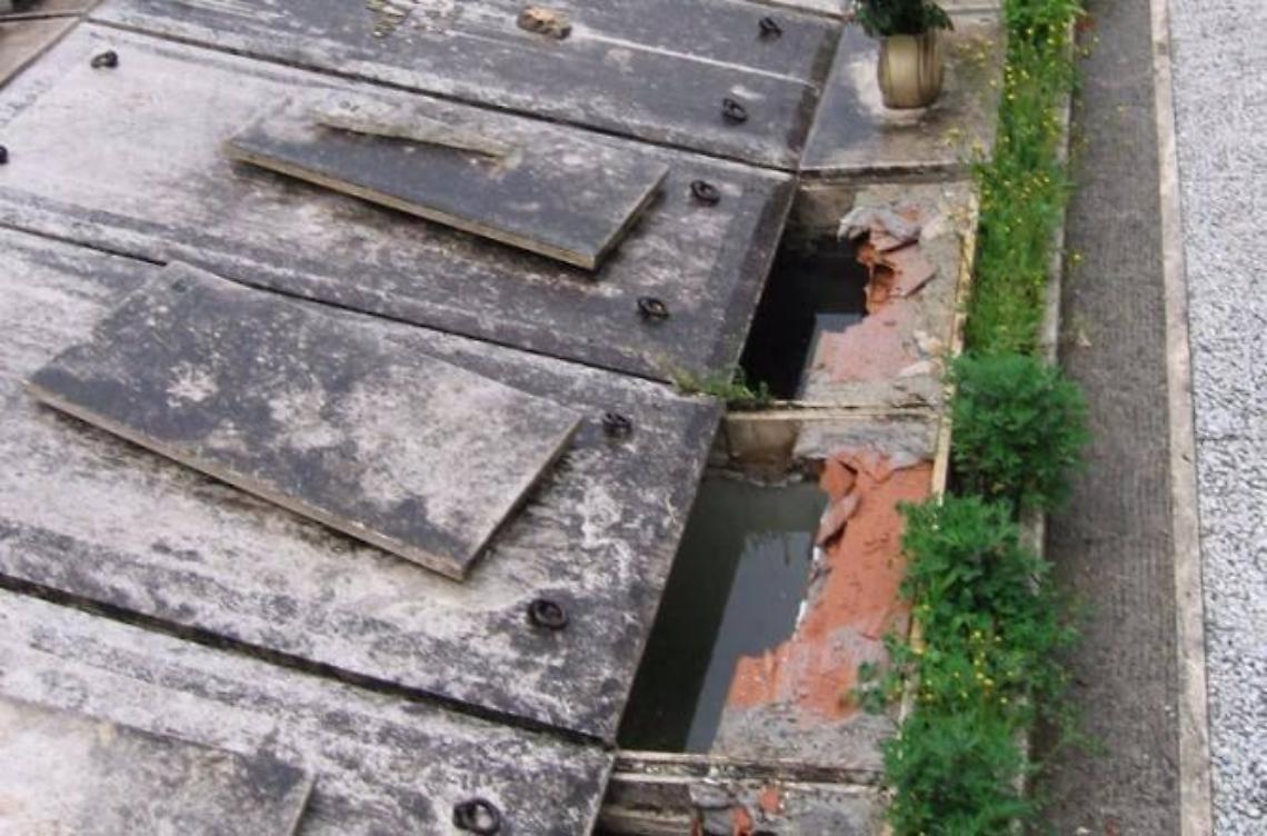 Lavori gonfiati al cimitero e quei viaggi premio