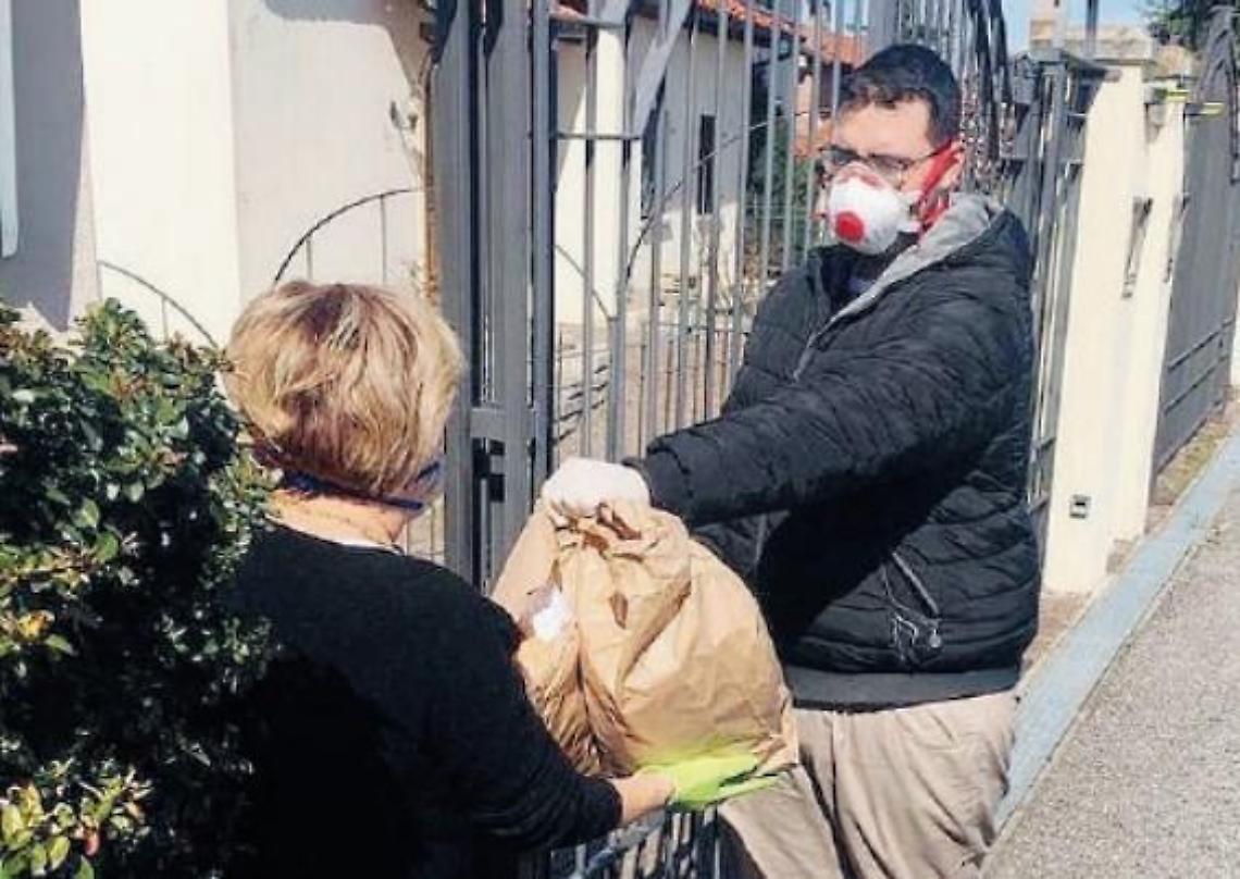 Spesa a domicilio, riparte il servizio: da domani le consegne