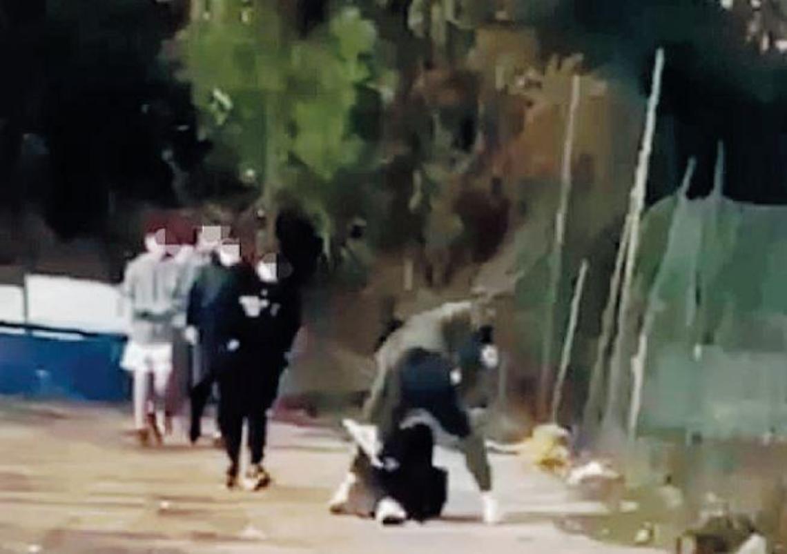 Post su Fb: "Sei bellissima". Scatta la violenza bruta, 14enne pestato a sangue