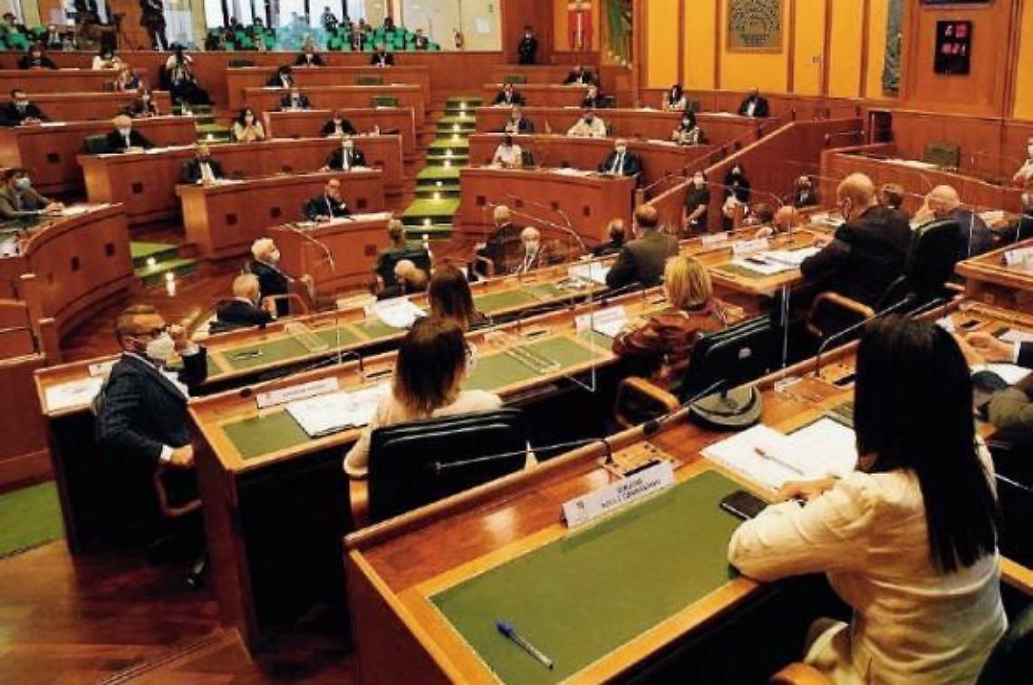 Nessun passo indietro: i membri dell'Ufficio di presidenza restano al loro posto