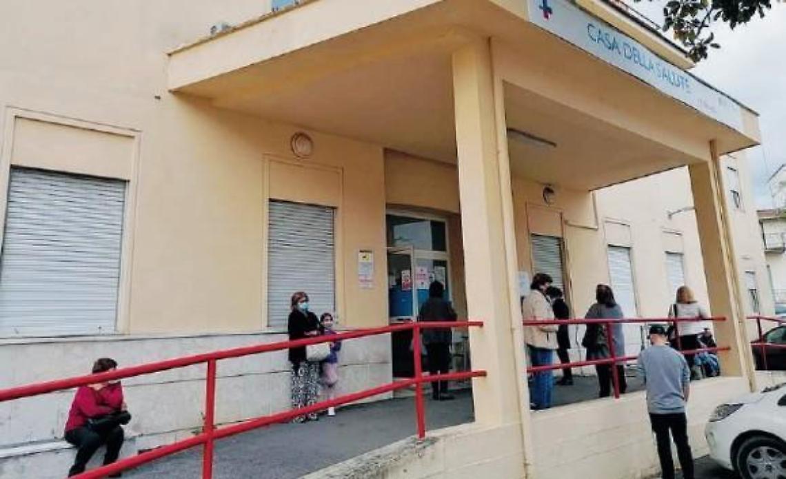 Vaccini a pieno ritmo nella Casa della salute: potenziata la somministrazione