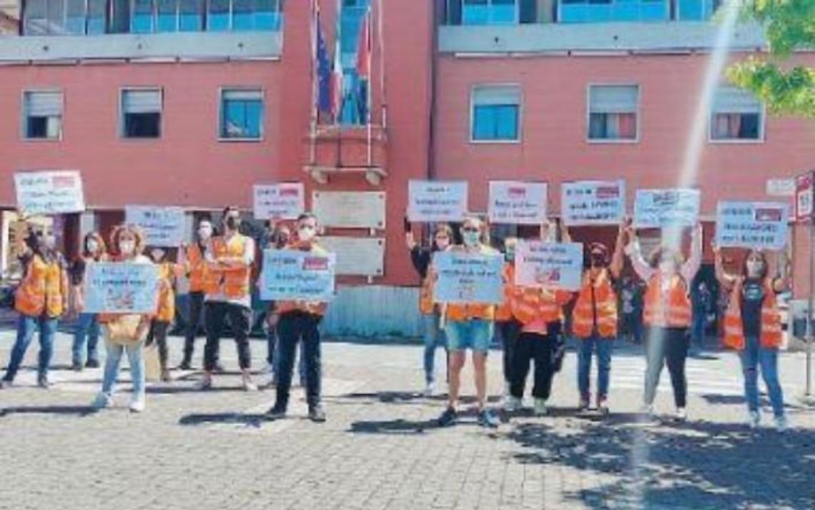 Amazon, mancati rinnovi dei contratti: scatta la protesta dei lavoratori