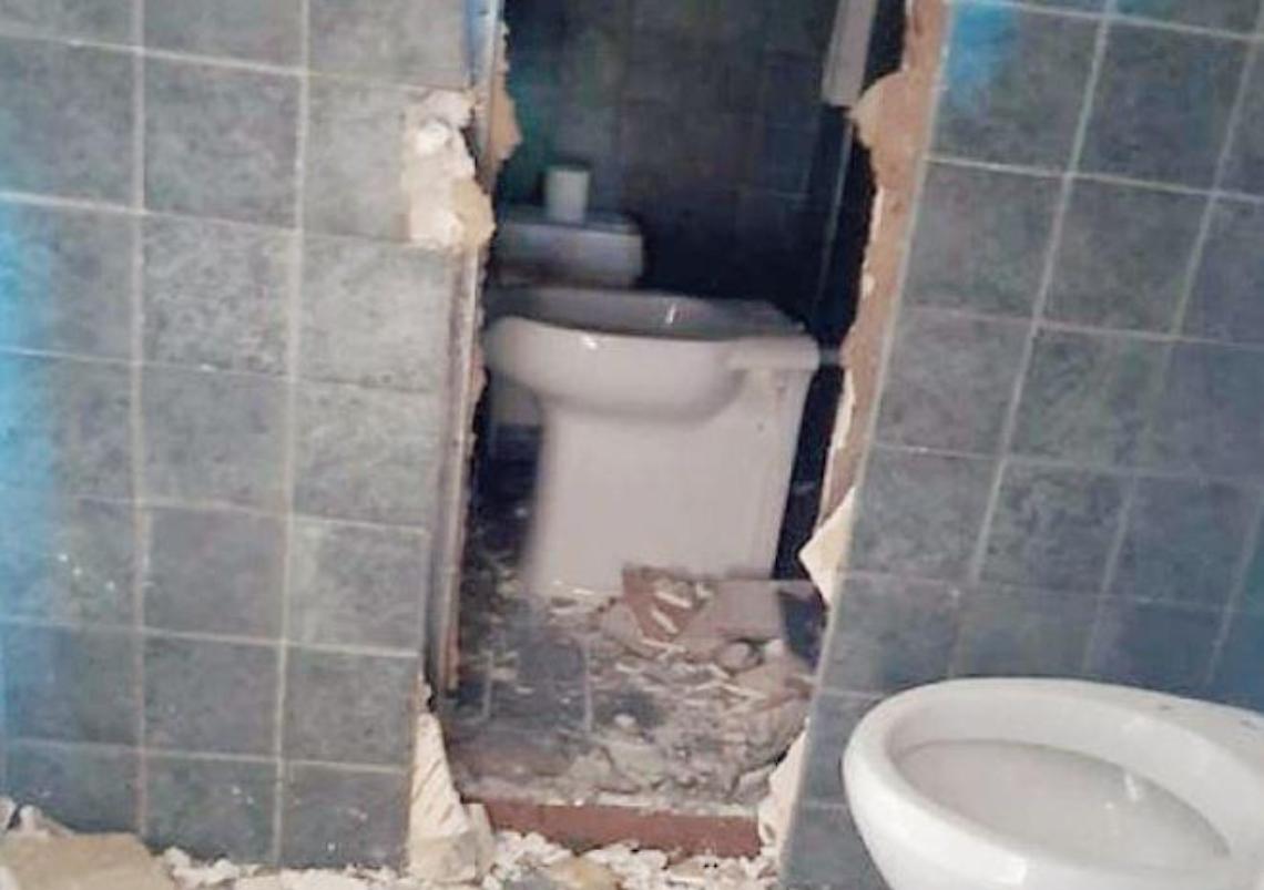 Ladri scatenati nella notte, sfondano pareti e muri: bar e tabaccheria svaligiati