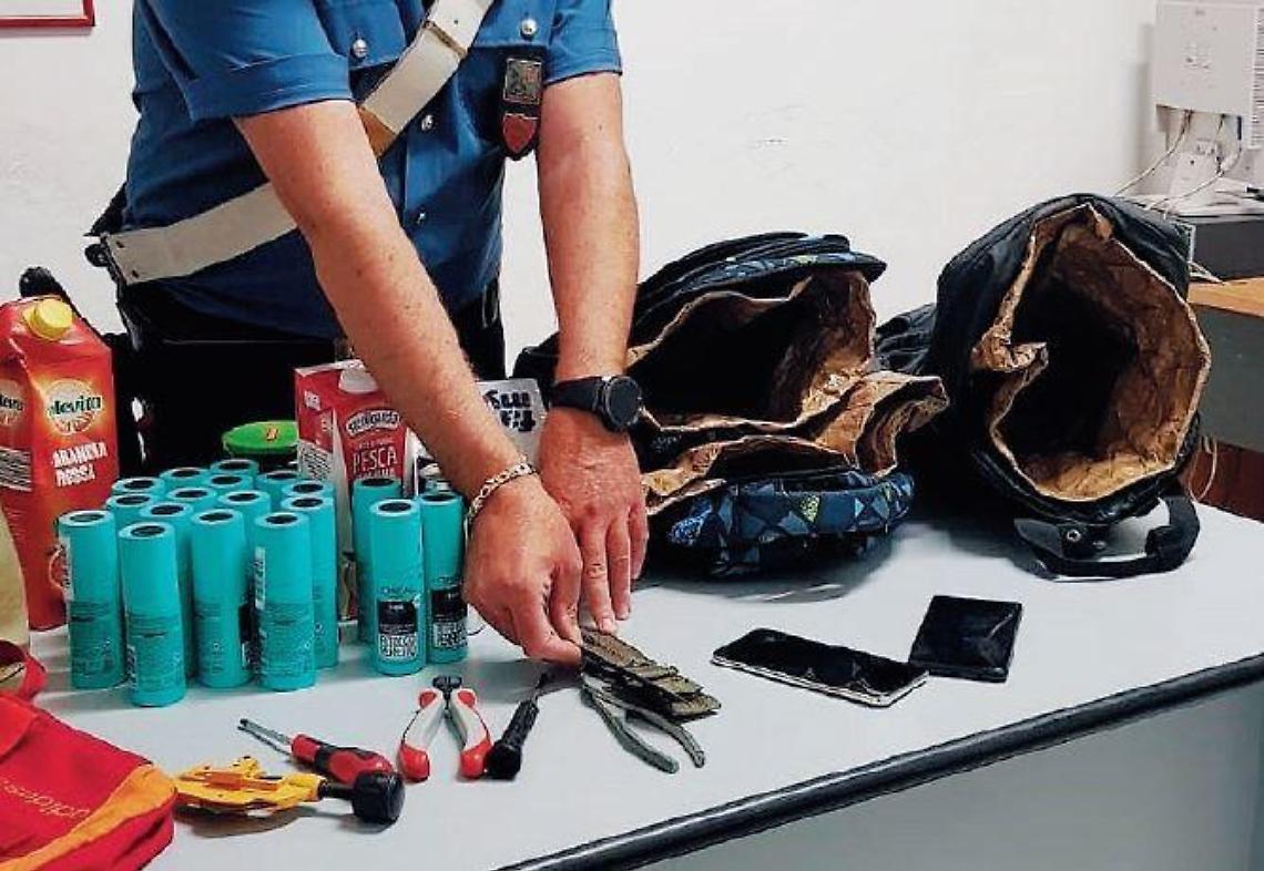 Ladri scatenati: razzia di dentifrici e colori per capelli. Ma stavolta vengono presi