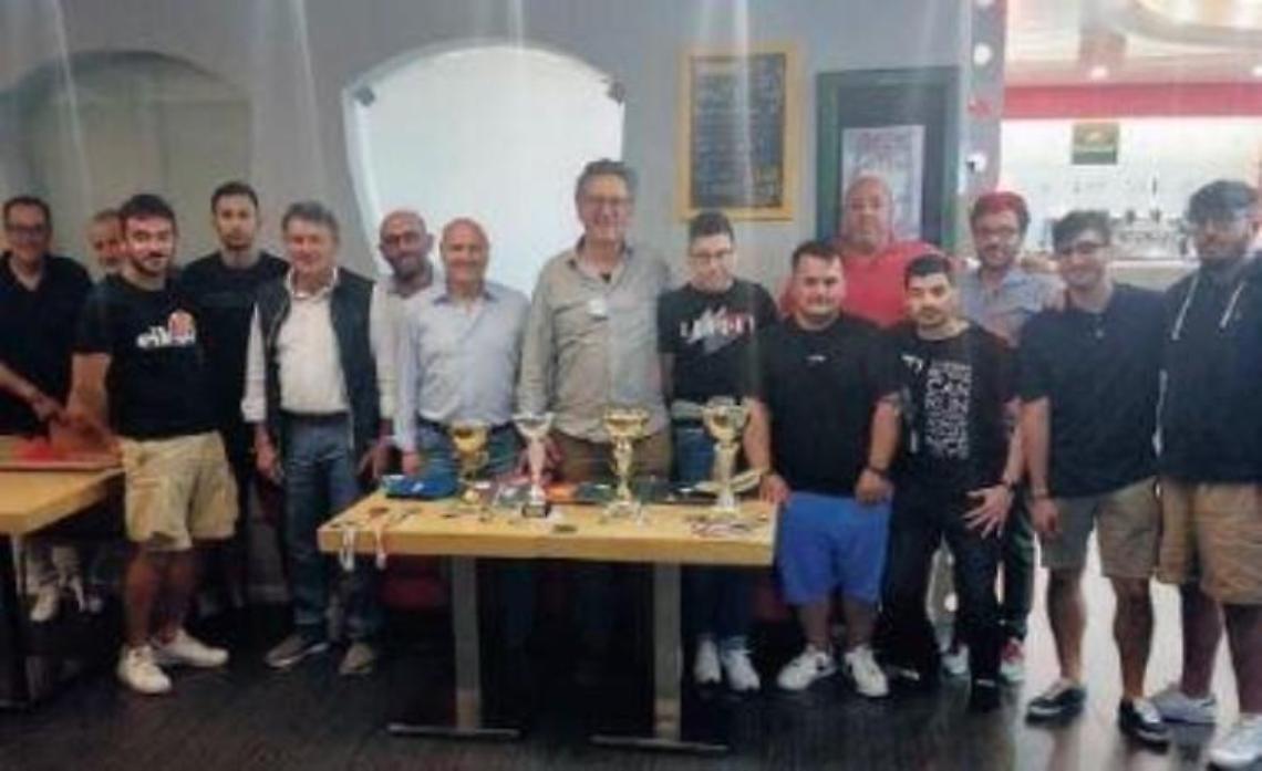 Sportività ed allegria: la premiazione del Fantacalcio “Osteria Moretti”