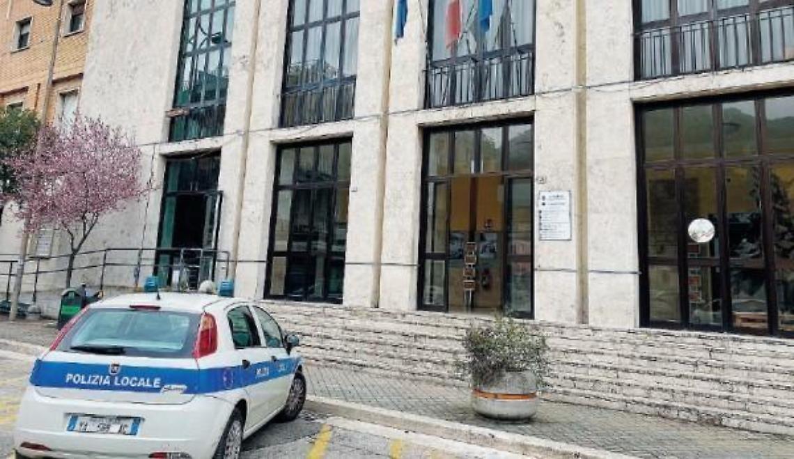 Ecco i tre nuovi vigili in servizio. Viaggeranno in moto