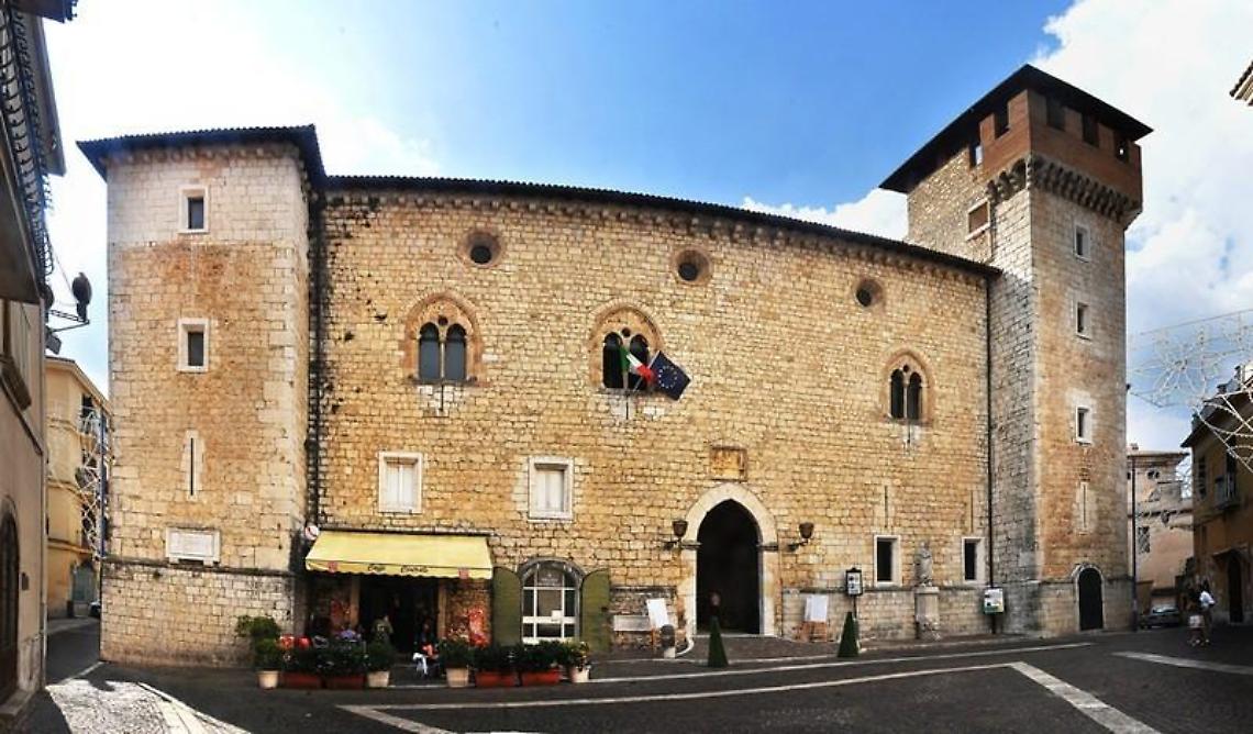 Atina, s'inaugura domani la prima panchina letteraria: tutti gli eventi