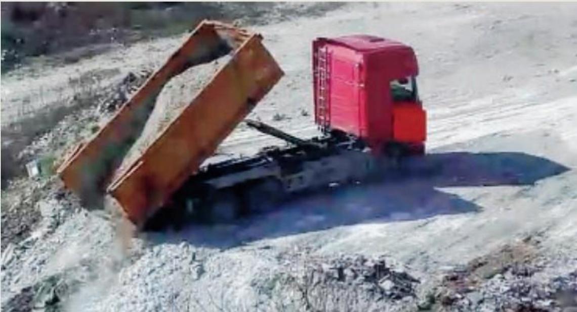 Traffico illecito di rifiuti nella cava: rinvio a giudizio per 26 indagati