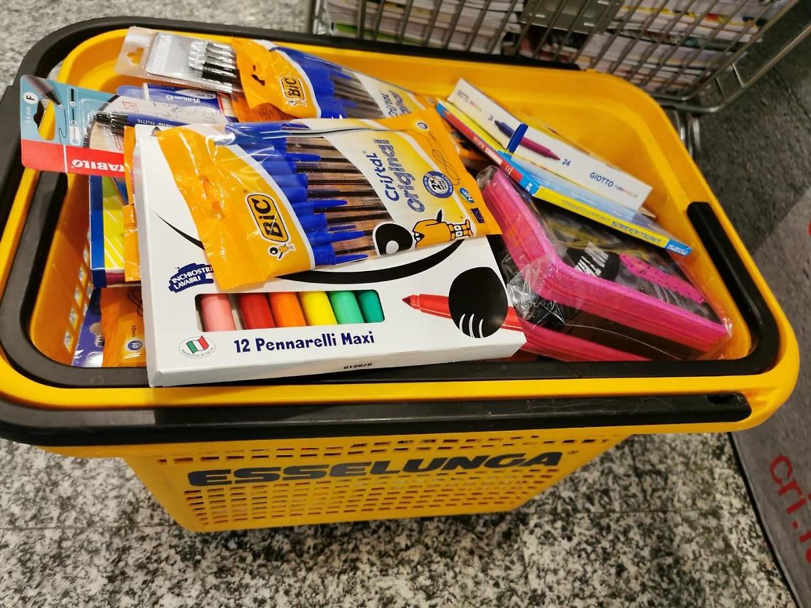 Ferentino, Thermo Fisher: importante donazione di materiale scolastico