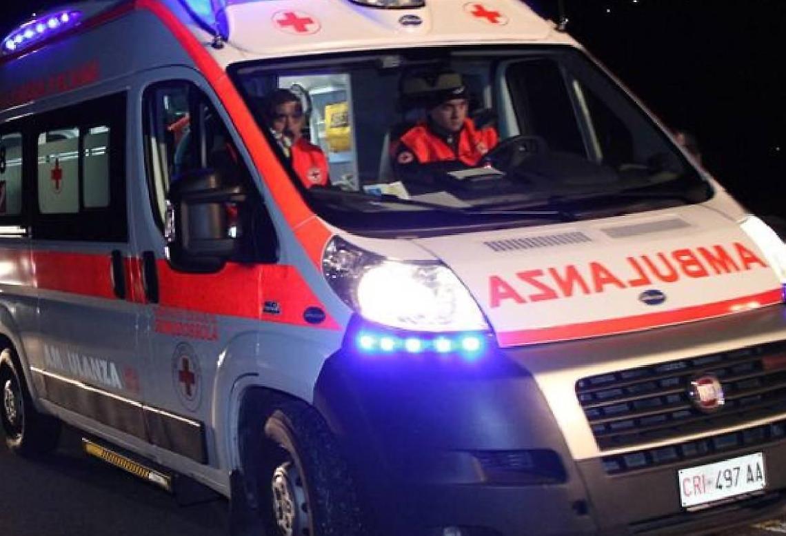 Precipita dall'ottavo piano e muore: la vittima &egrave; una ragazza di 29 anni