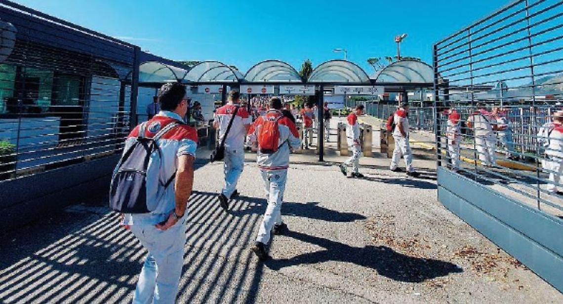 Fca, Stellantis riaccende i motori: la fabbrica riapre i cancelli dopo la lunga pausa