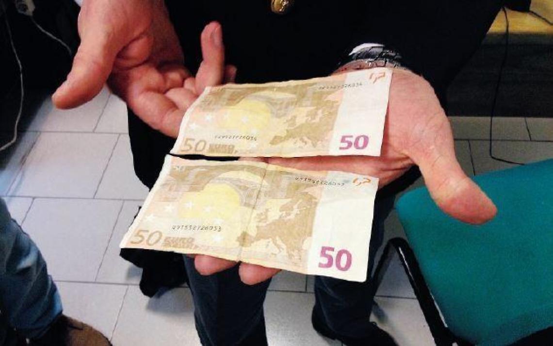 Un senegalese trova 50 euro in un supermercato e li restituisce: gesto esemplare