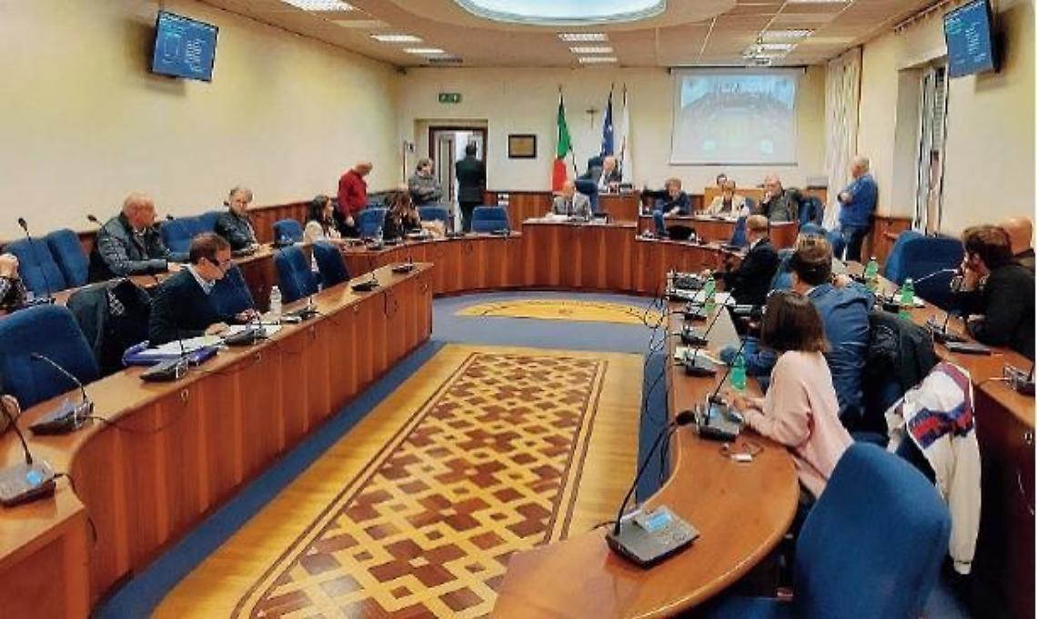 Fattore capoluogo, precedenti e grandi manovre: già si sgomita
