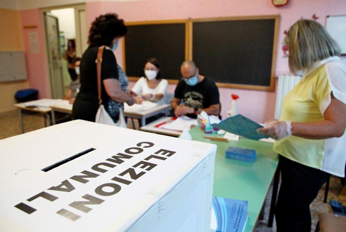 Elezioni comunali 2021: piazze piene, urne vuote. E l'affluenza scende ancora