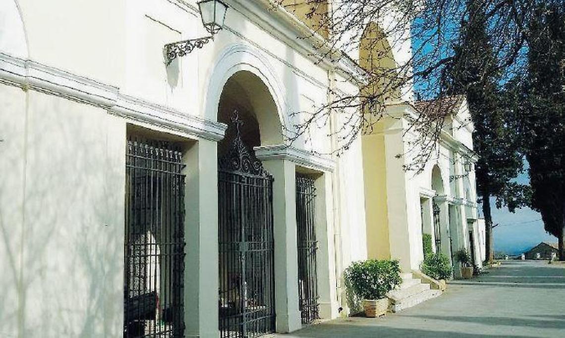 Ferentino, una petizione on line per gli orari del cimitero