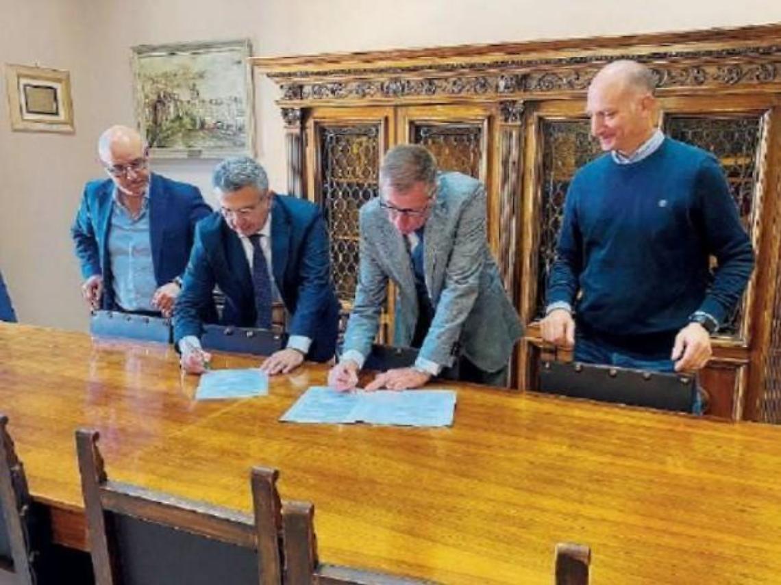 Apre il supermercato solidale, emozione ed entusiasmo: tutti i dettagli