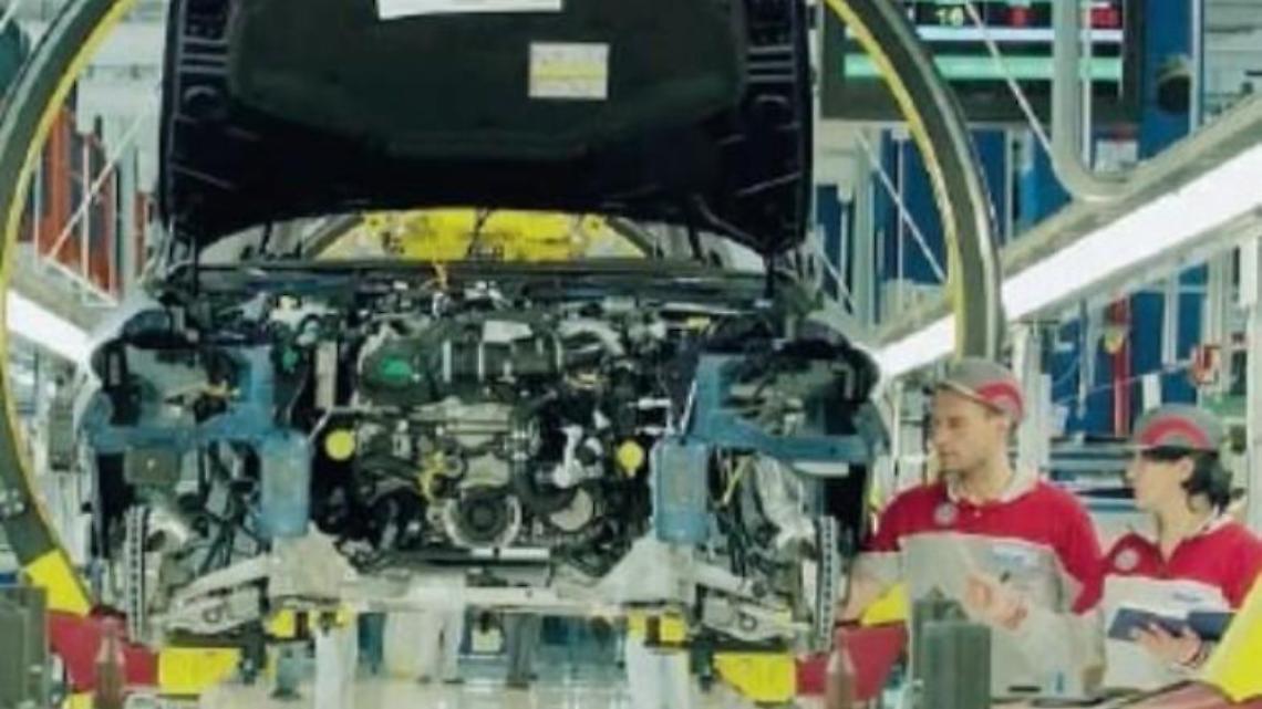 Stellantis, ancora uno stop: lunedì linee ferme. Ed è allerta tra i lavoratori