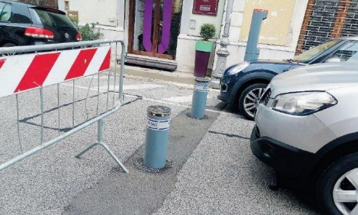 Dissuasori a scomparsa e sosta selvaggia: l'incubo della trappola