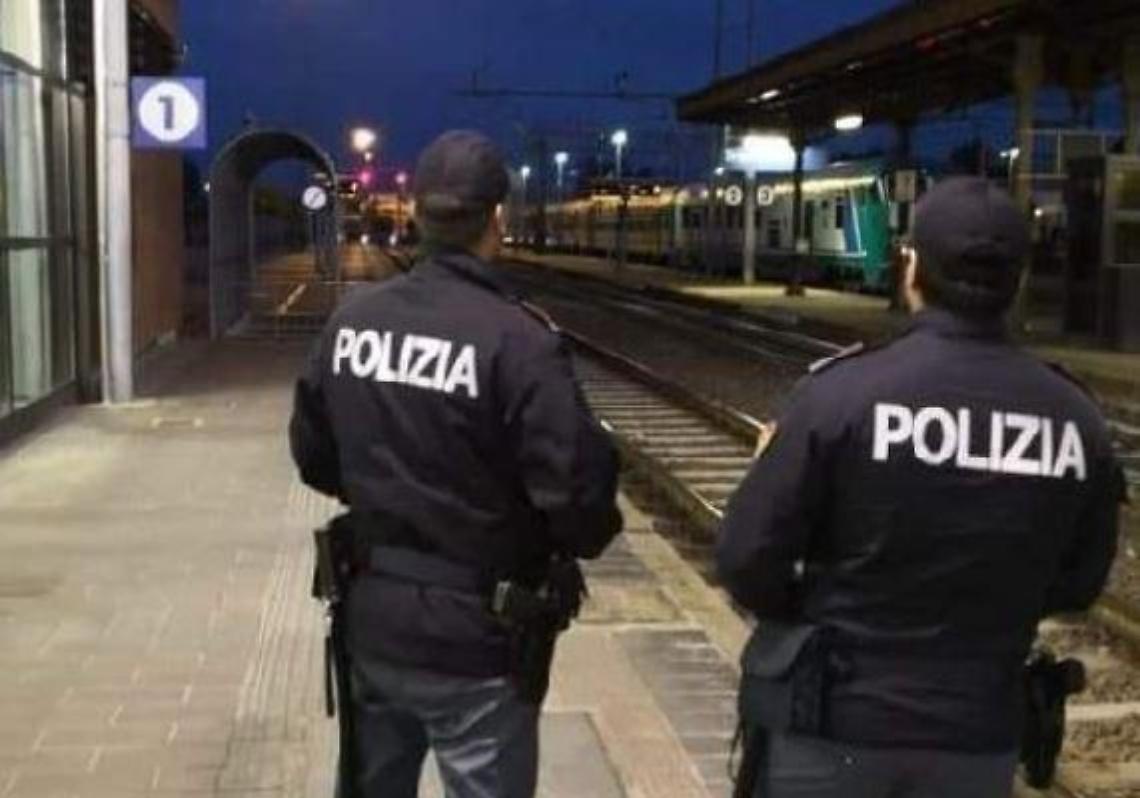 Tragedia sui binari, travolto dal treno tra Itri e Formia: muore un minorenne