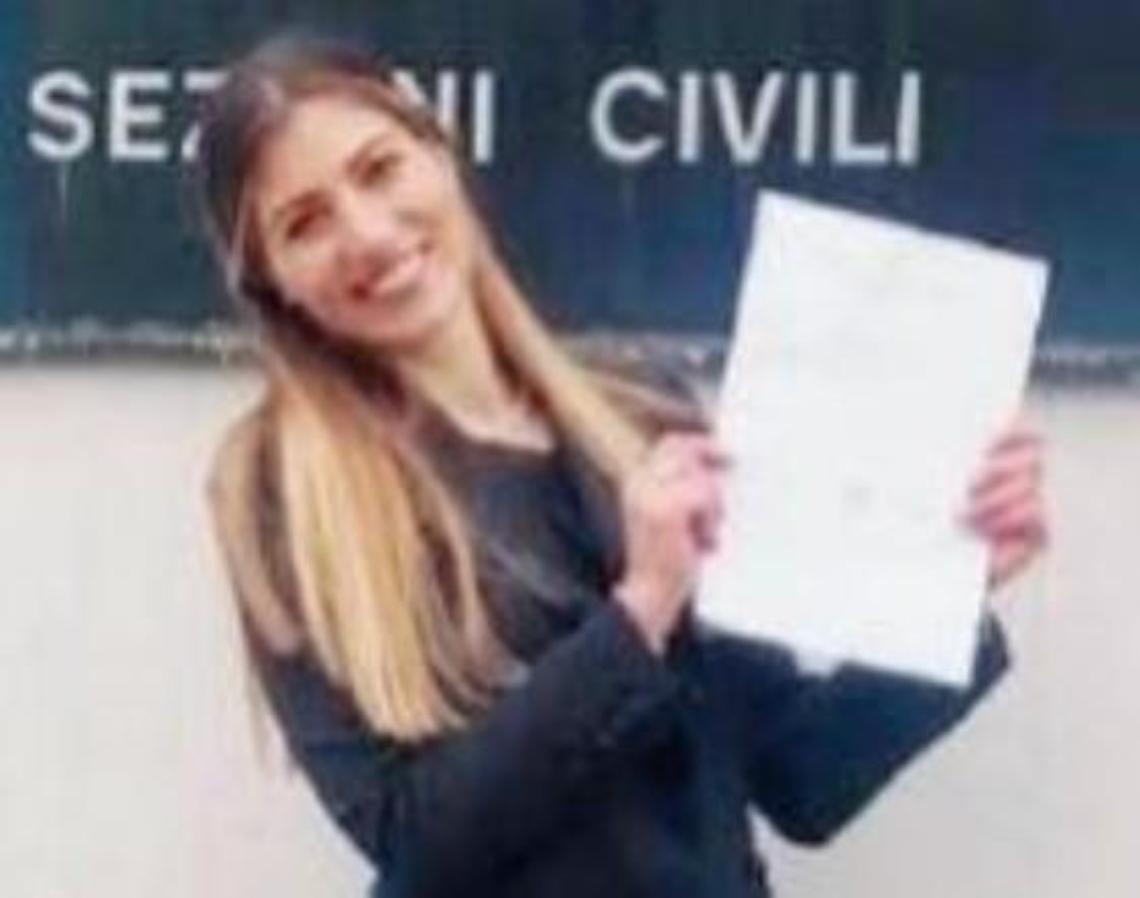 “Toga d'onore” per Chiara Di Torrice: il riconoscimento al giovane avvocato