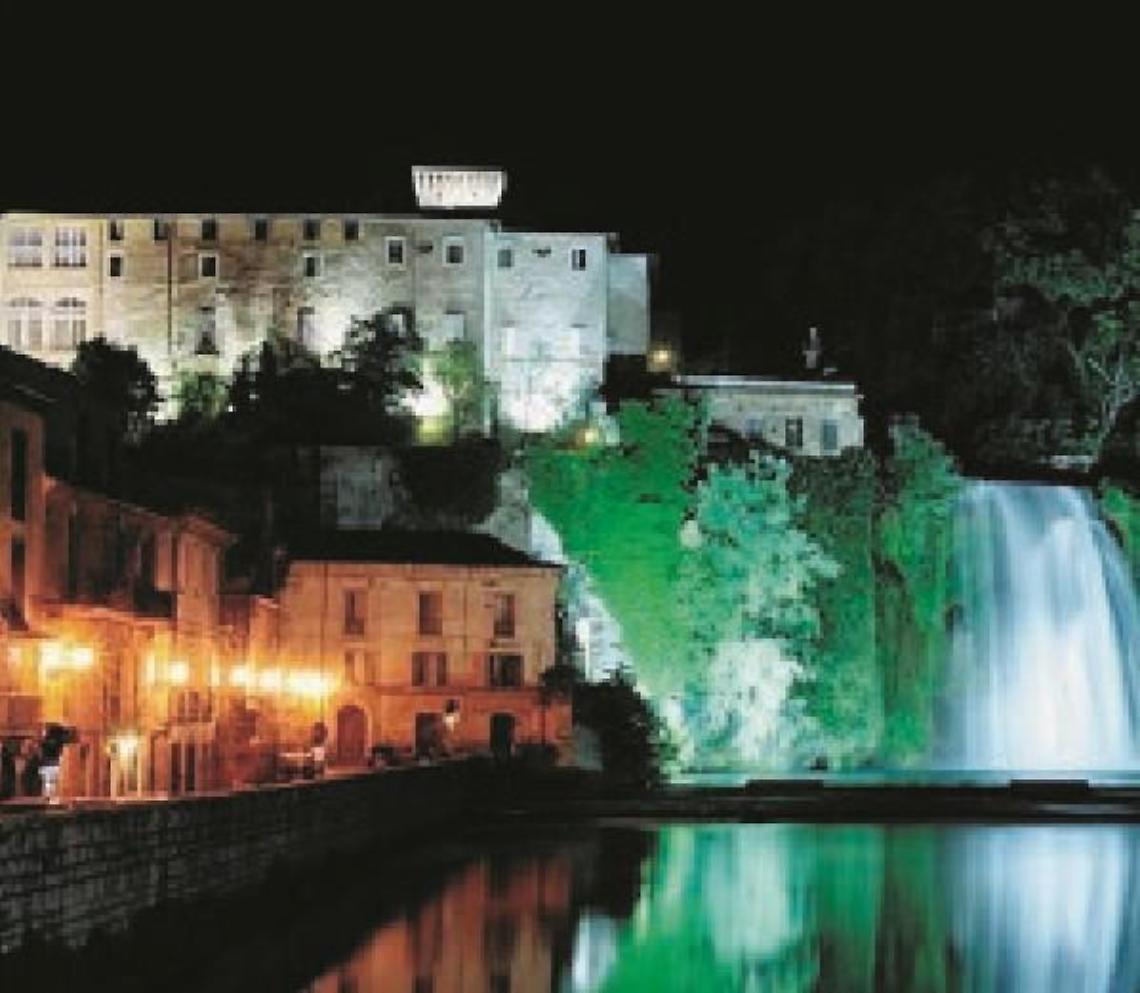 “A Natale scegli Isola”: valorizzare le attività nel periodo delle feste