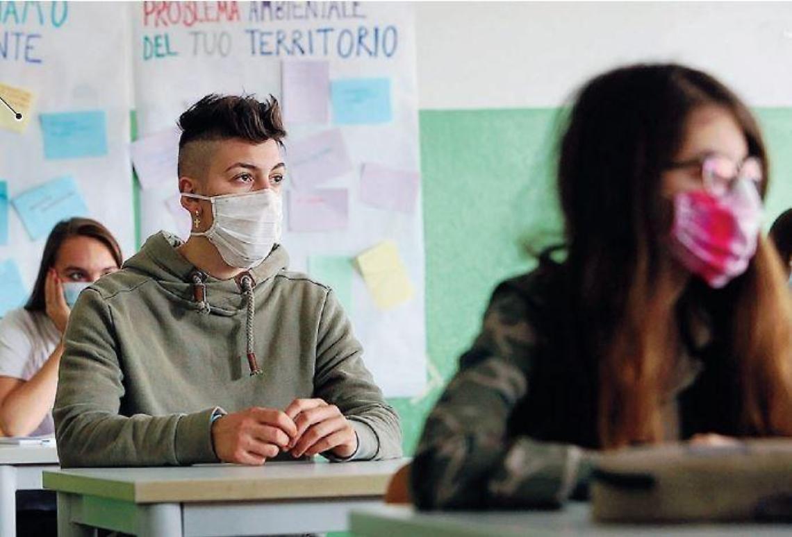 Covid e scuola, lunedì si torna in classe...ma l'allerta resta alta